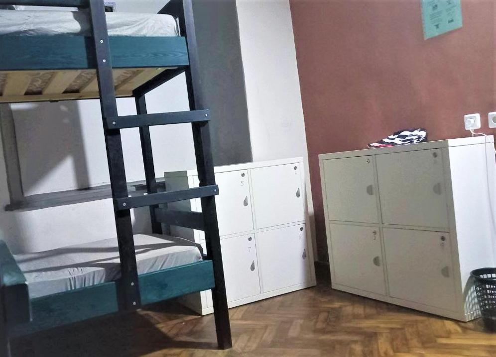 Bern Hostel Кишинев Екстериор снимка