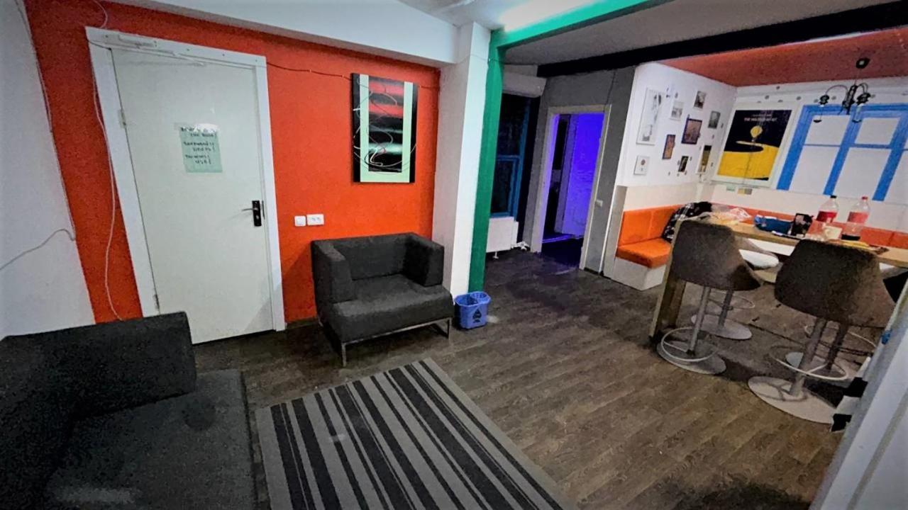 Bern Hostel Кишинев Екстериор снимка