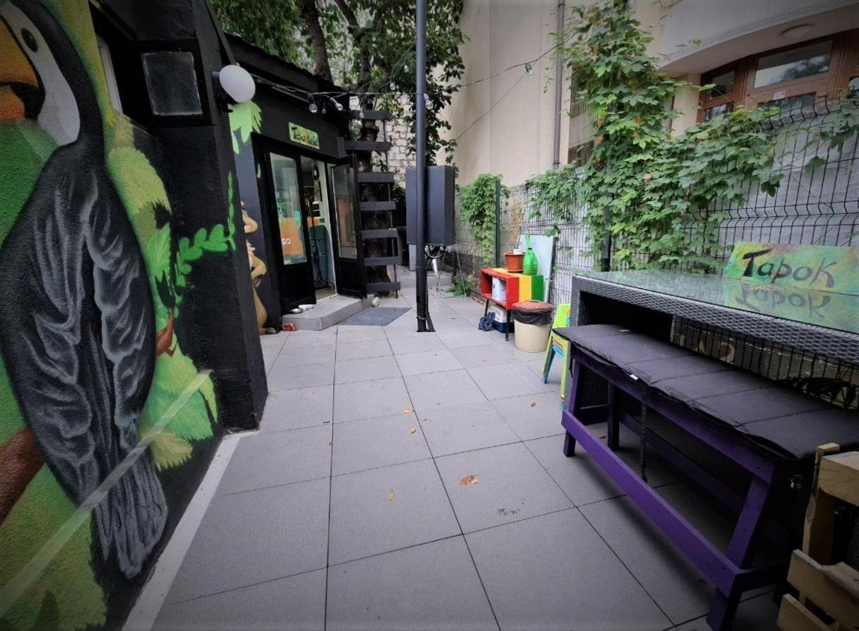 Bern Hostel Кишинев Екстериор снимка