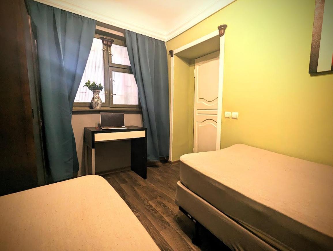 Bern Hostel Кишинев Екстериор снимка