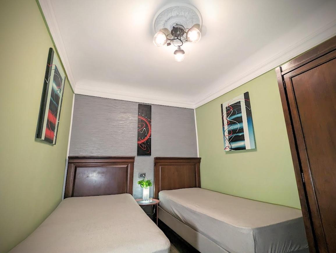 Bern Hostel Кишинев Екстериор снимка