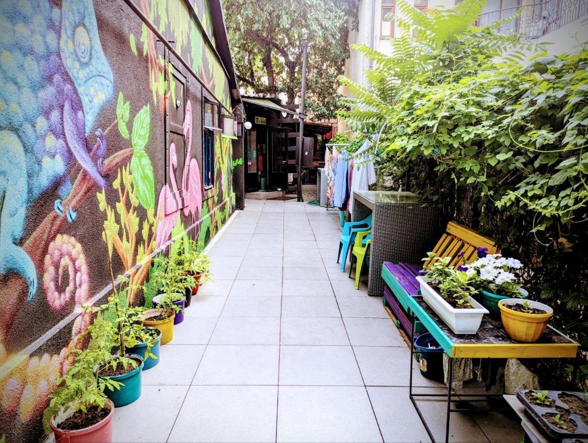 Bern Hostel Кишинев Екстериор снимка